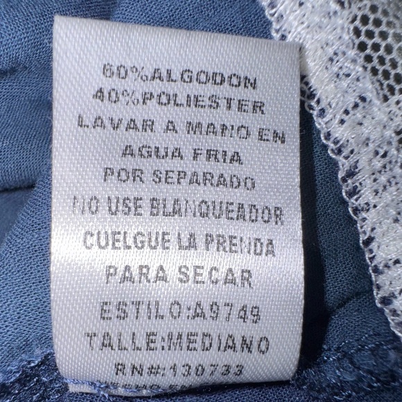 Umgee Navy Blue Top with Lace Bottom Detail – Size Medium. EUC - Picture 6 of 9